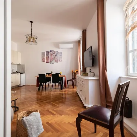 Throne Of 2 Apartamento Dubrovnik