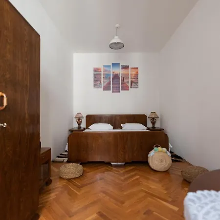 Throne Of 2 杜布罗夫尼克