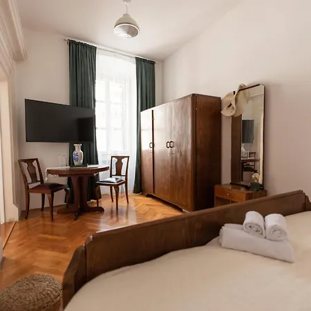 Throne Of 2 * 杜布罗夫尼克